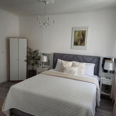 Rooms Zana Split Exterior photo